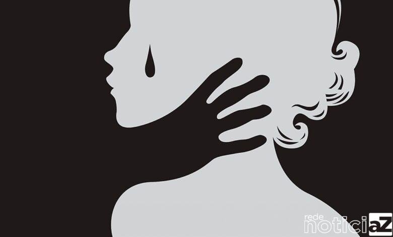 Mulher é esfaqueada e homem tenta matá-la em pleno hospital