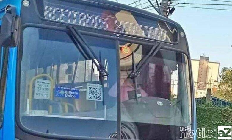 Funcionário de uma cooperativa de transportes de Campinas, foi demitido nesta sexta-feira, depois de colocar no letreiro do ônibus mensagens como: "Palmeiras não tem mundial", "Aceitamos Xerecard" e "Nave Monstro". 