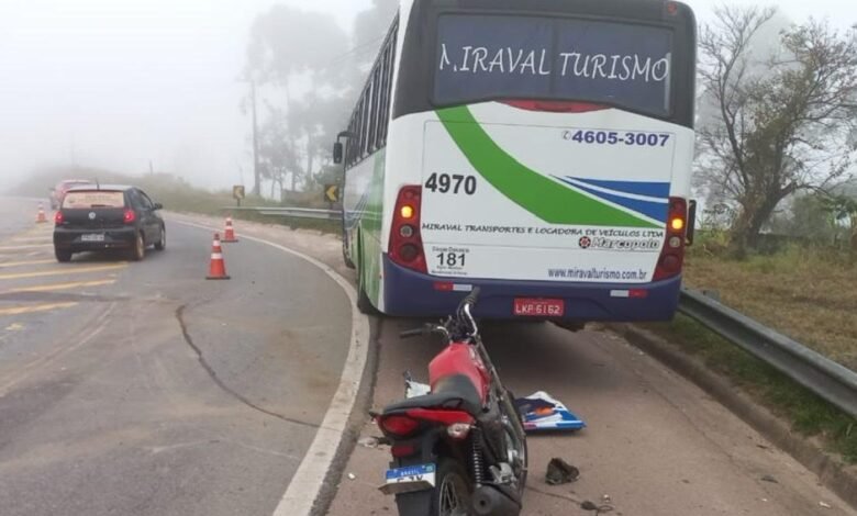 Motociclista bate contra ônibus e morre em rodovia de Jundiaí