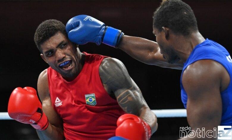 Abner Teixeira perde na semifinal do boxe, mas fatura o bronze