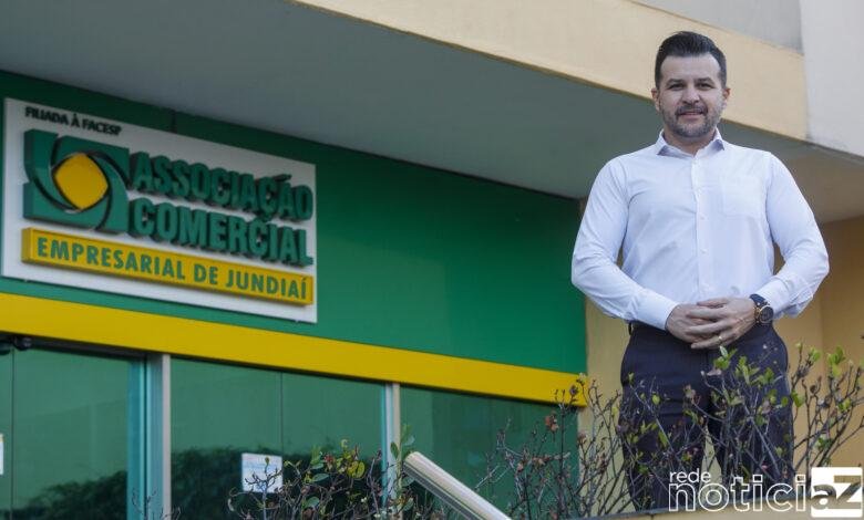 Mark William continua como presidente da ACE