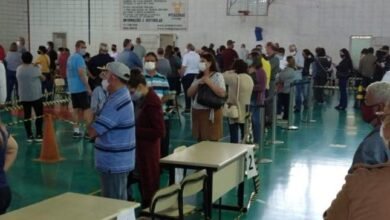 Busca por vacina em centro esportivo de Jundiaí é grande