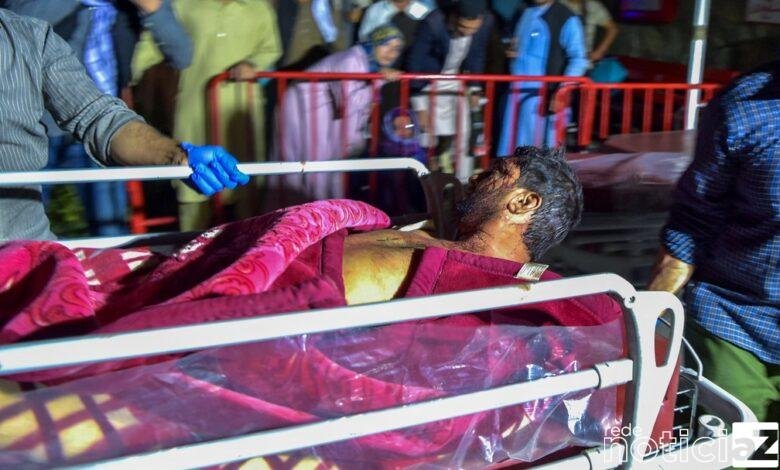 Aeroporto do Afeganistão sofre com explosões e deixa mortos