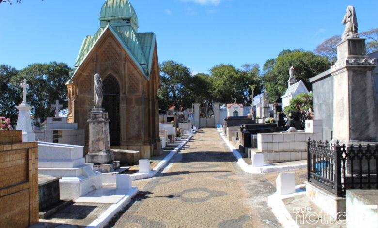 Polícia procura por familiares responsáveis por sepulturas furtadas