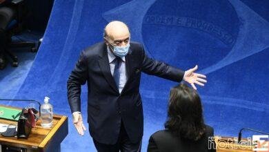 José Serra é diagnosticado com Parkinson e deixa o Senado