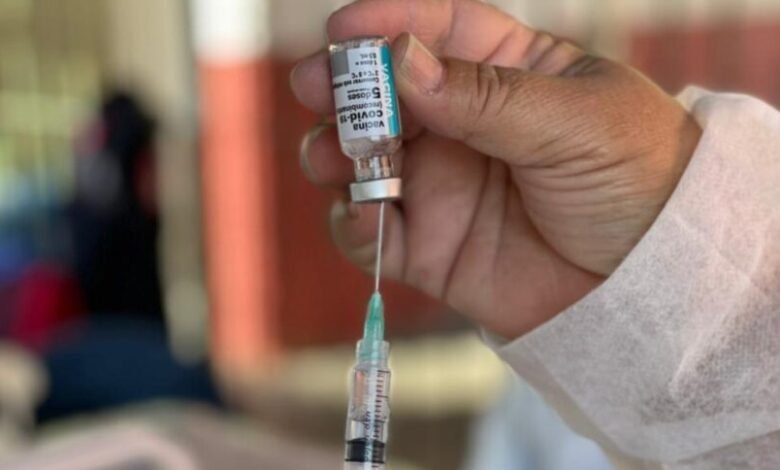 Mais um lote de vacina contra a Covid-19 é recebido em Campo Limpo