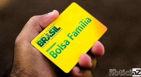 Secretário especial diz que governo prevê Bolsa Família de R$ 300 em novembro e dezembro