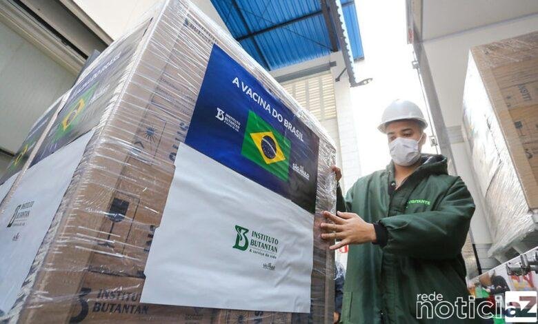 Lotes com 12 milhões de doses da CoronaVac são suspensas pela Anvisa