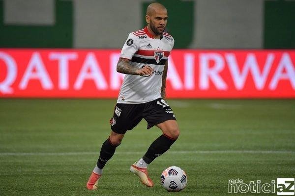 Fim da história de Daniel Alves no São Paulo? Clube informa que atleta não joga mais