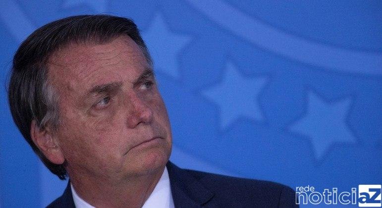 Bolsonaro recua com os ataques e se desculpa