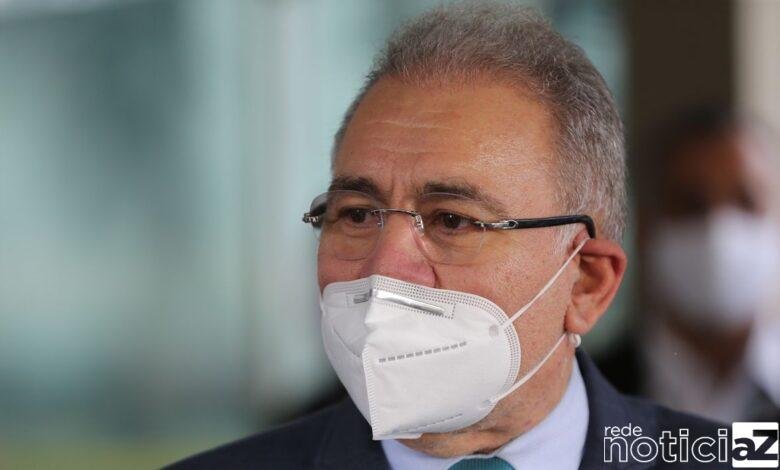 Sob reclamações de falta de doses, ministro da Saúde afirma que vacinação é 'sucesso'