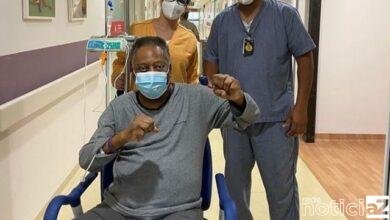 Pelé solta a voz e mostra que está em plena recuperação
