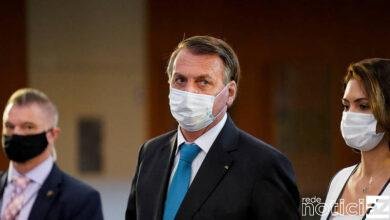 Bolsonaro obedece a Anvisa e cumpre isolamento após casos de Covid-19