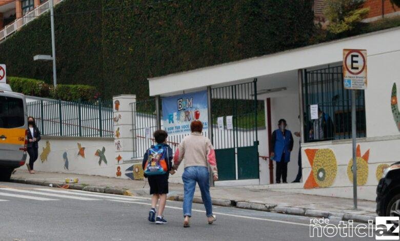 Somente 24% das escolas estaduais de São Paulo estão aptas para aulas 100% presenciais