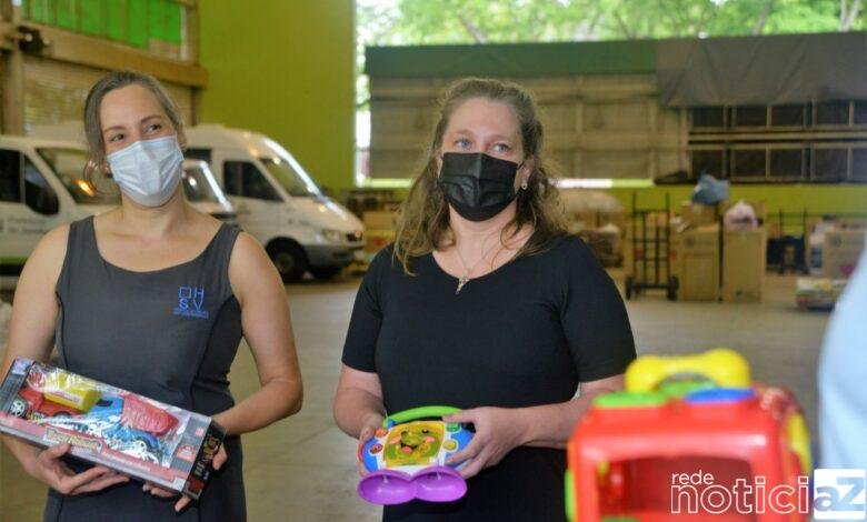 Hospitais e faculdade de medicina de Jundiaí se unem pra doar brinquedos
