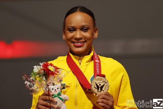 Rebeca Andrade faz história no Mundial de Ginástica sendo a primeira a ganhar duas medalhas