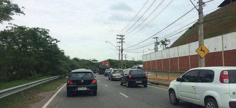 Marginal do Rio Jundiaí é motivo de bronca em Várzea Paulista