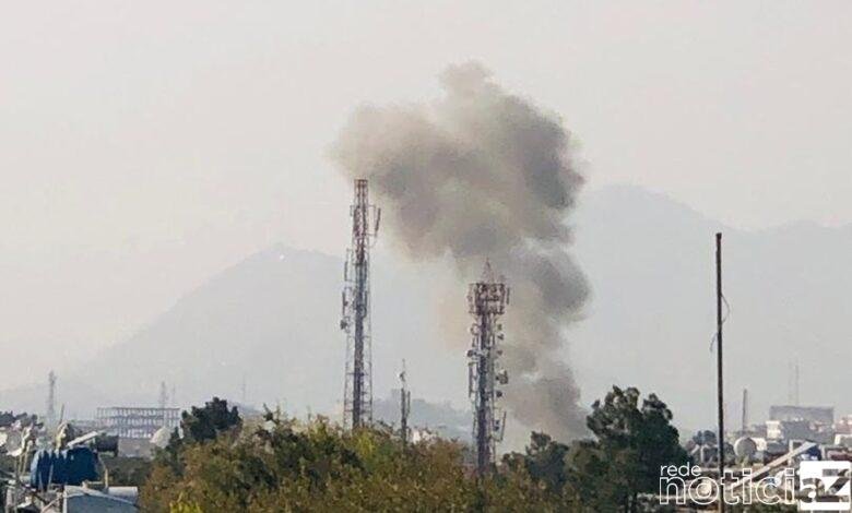Quinze pessoas morrem em frente a hospital após explosão em Cabul