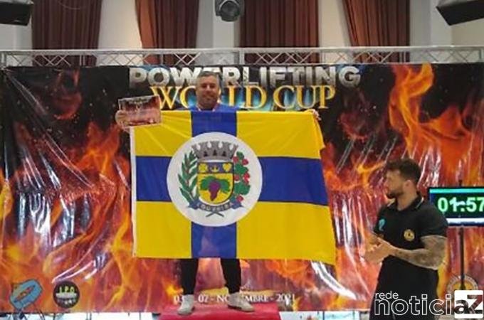 Maurício Marques leva Louveira ao topo do mundo no levantamento de peso