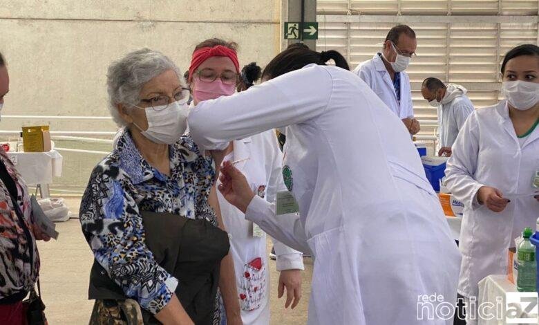 População corre para garantir a vacinação contra a Covid-19 em Jundiaí