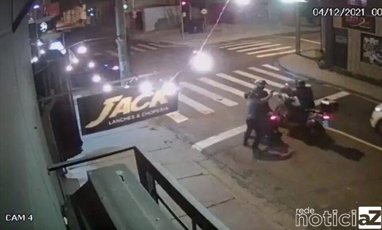 Roubo de moto é flagrado por câmeras de monitoramento em Jundiaí