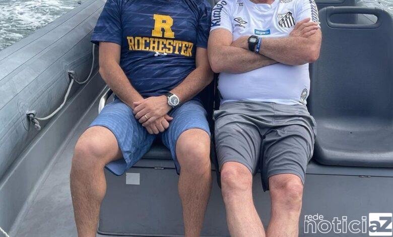 Bolsonaro dá mais um rolê no litoral de São Paulo