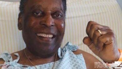 Pelé recebe alta hospitalar e vai tratar o tumor em casa