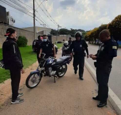VÍDEO - Louveira faz blitz contra motos barulhentas
