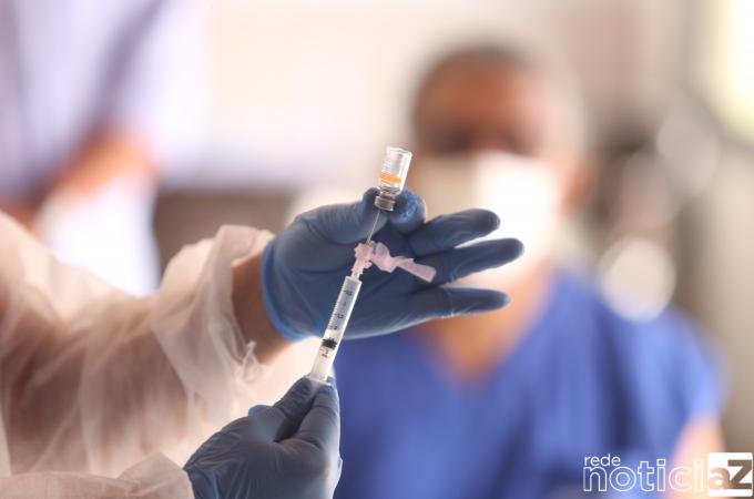 Louveira terá o sábado para vacinar a população contra a Covid-19