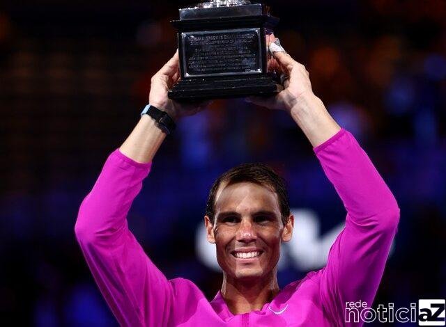 Rafael Nadal se supera, leva o Australian Open e vira o maior vencedor de Grand Slams