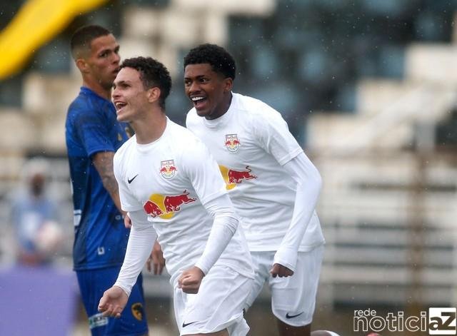 Bragantino estreia na Copinha aplicando goleada
