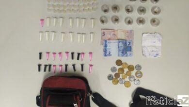 Policiais prendem traficante