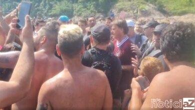 Fim de semana de Bolsonaro no Litoral é de passeio com moto aquática