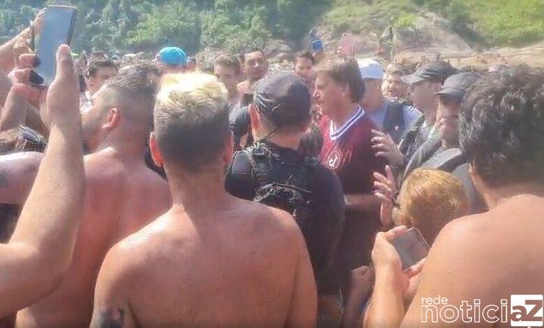 Fim de semana de Bolsonaro no Litoral é de passeio com moto aquática