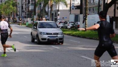 Prova de Triathlon em Santos tem invasão de carro em alta velocidade