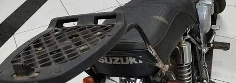 Irmãos são presos com moto roubada