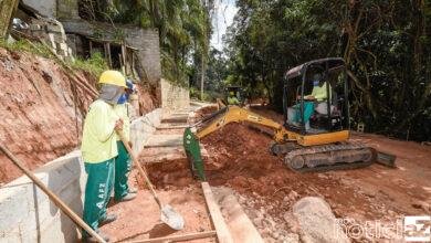 Obras na avenida Aristides Carra