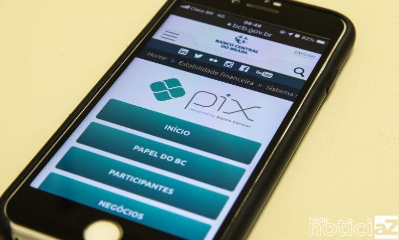 Idosa de 70 anos cai em golpe e perde R$ 30 mil