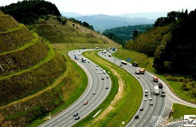 Feriado de Tiradentes deverá levar mais de 800 mil veículos ao Sistema Anhanguera-Bandeirantes