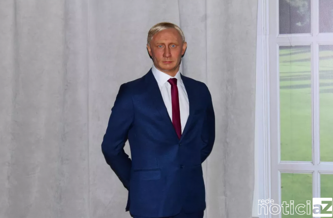 Estátua do Presidente da Rússia é retirado do museu de cera em Olímpia