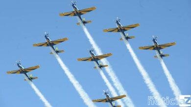 Cabreúva presencia apresentação da Esquadrilha da Fumaça