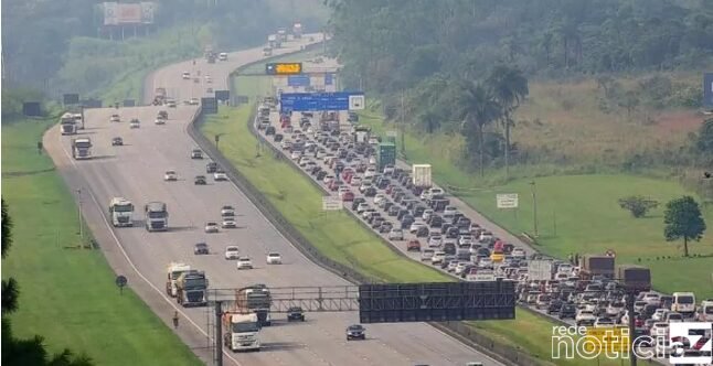 Trânsito na Imigrantes