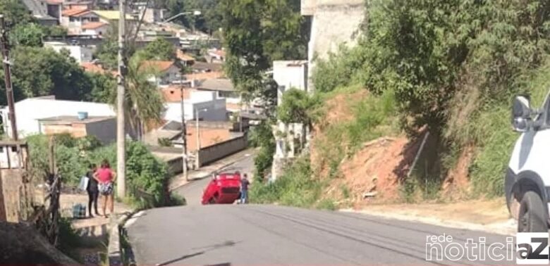 carro capota em Várzea Paulista