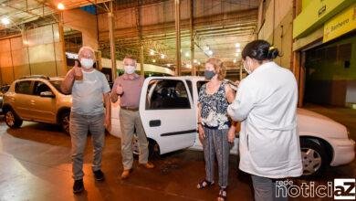 Idosos devem fazer o agendamento para serem vacinados contra a Covid e a gripe