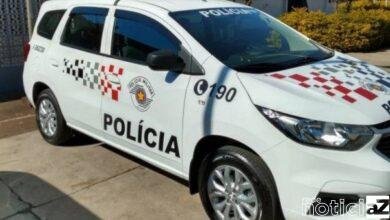 Homem é preso por enterrar o amigo no quintal de casa