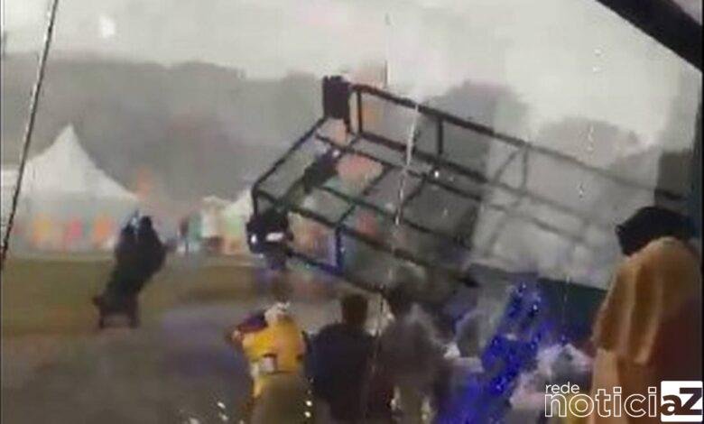 VÍDEO - Estrutura metálica cai no primeiro dia do Festival Lollapalooza 2022