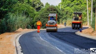Obra de pavimentação na Estada do Quilombo