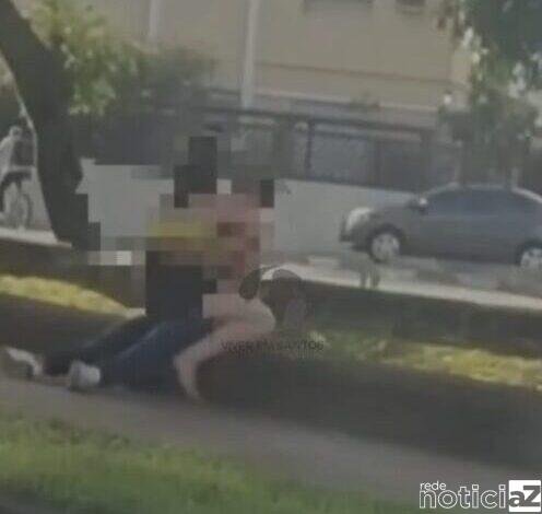 VÍDEO - Casal faz sexo no meio de avenida e quase sofrem agressões