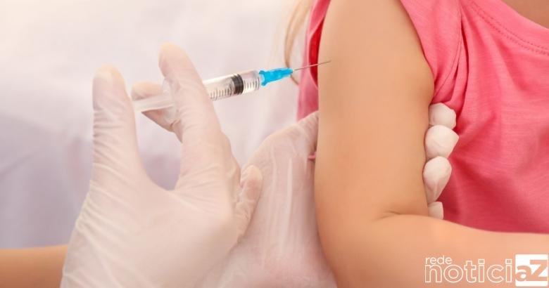 Louveira e Rota das Bandeiras vacinam caminhoneiros que passam pela Romildo Prado