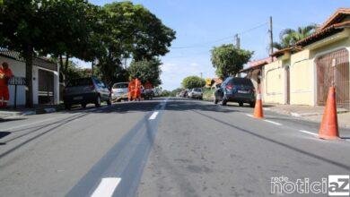 Louveira interdita trecho da Rua Treze de Junho
